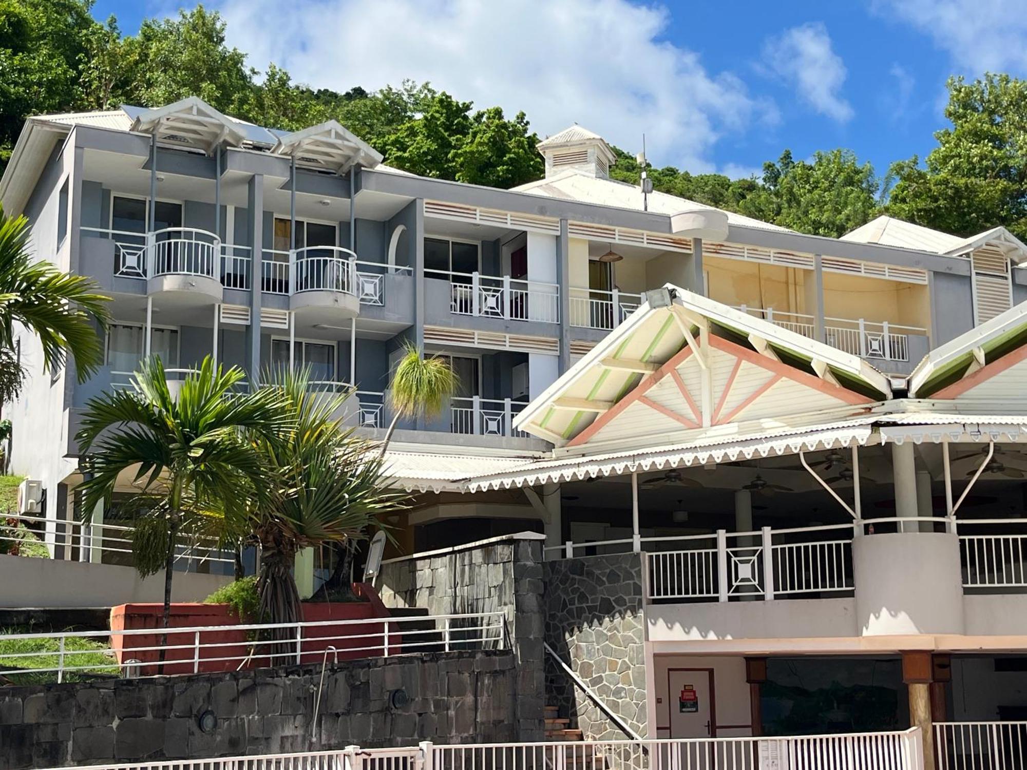 Studio Harmony-Residence Hoteliere -Randonnee-Surf-Restaurant- Superbe Vue Sur Mer-100M De La Plage La Trinité Exterior foto